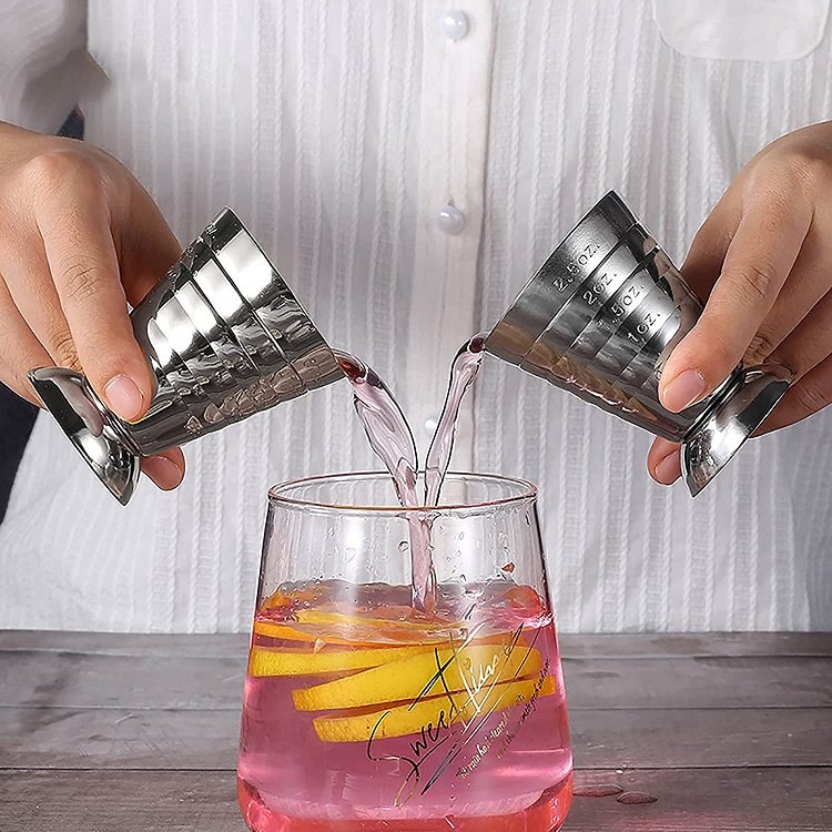 China stainless steel bar measuring cup